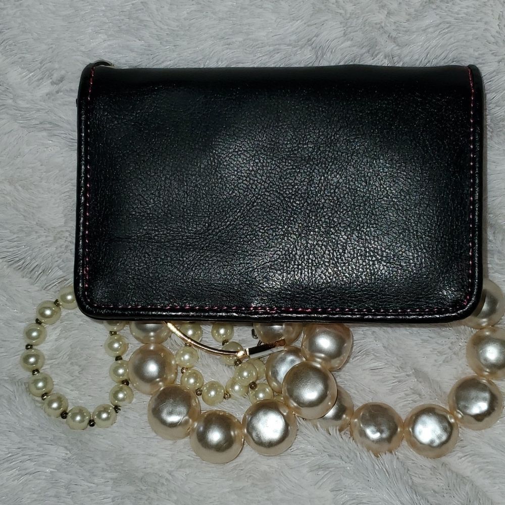 EUC Liz Claiborne Small Wallet - Picture 4 of 8
